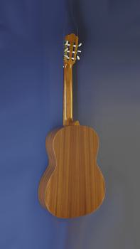Preview: Kindergitarre Lacuerda, Modell chica 58/3, ¾-Gitarre mit 58 cm Mensur und massiver Zederndecke, Rückansicht