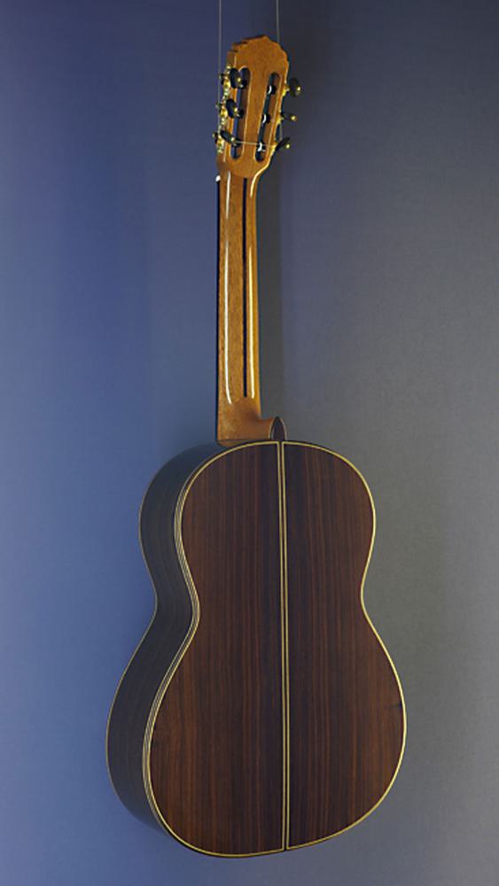 Antonio de Vega Maestro spruce, all-solid Spanish guitar, made of spruce and rosewood, back view
