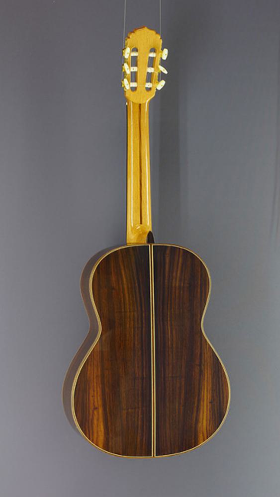Antonio de Vega, Maestro cedar, all-solid Spanish guitar made of cedar and rosewood, back view