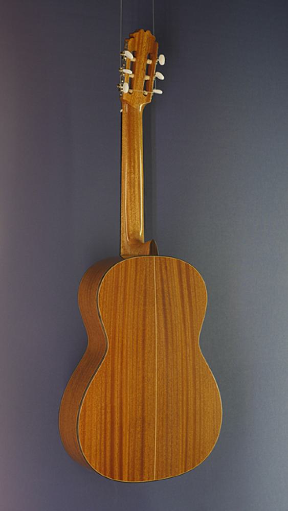 Classical Guitar Ricardo Moreno, model 1a spruce, Spanish Guitar with solid spruce top, back view
